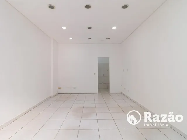 Loja para alugar, no bairro Centro em Curitiba