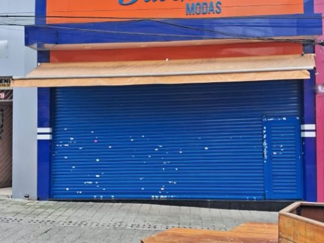 Loja com 221m², à venda, no bairro Centro (Cotia) em Cotia