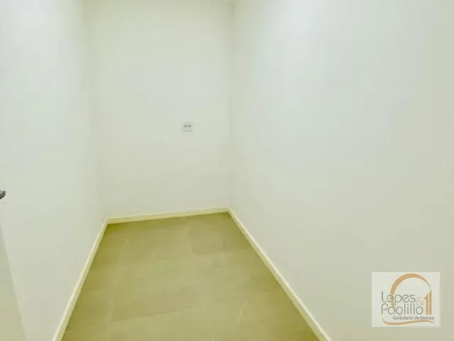 Loja com 296m², para alugar, no bairro Centro em Atibaia