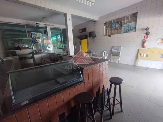 Loja com 250m², à venda, no bairro Jardim Sílvia Maria em Mauá