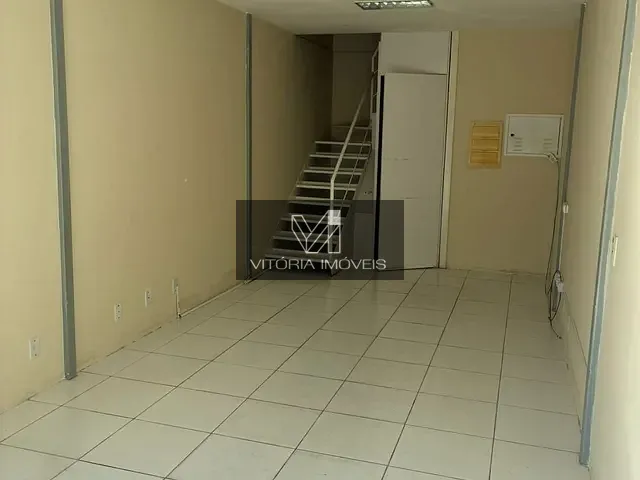 Loja à venda, no bairro Praia do Canto em Vitória