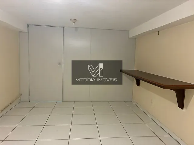 Loja à venda, no bairro Praia do Canto em Vitória