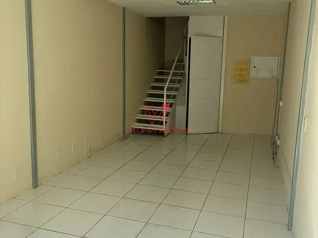 Loja à venda ou para alugar, no bairro Praia do Canto em Vitória