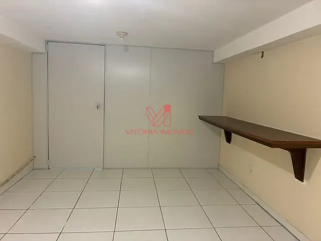 Loja à venda ou para alugar, no bairro Praia do Canto em Vitória