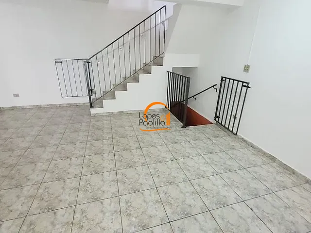 Loja com 121m², para alugar, no bairro Centro em Atibaia