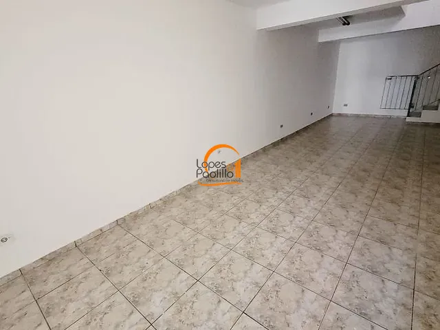 Loja com 121m², para alugar, no bairro Centro em Atibaia