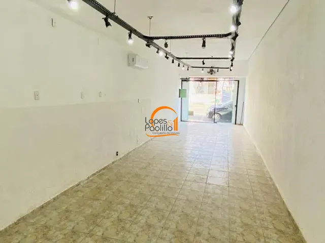 Loja com 121m², para alugar, no bairro Centro em Atibaia