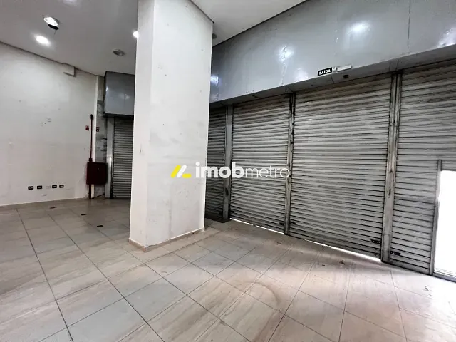 Loja com 347m², para alugar, no bairro Vila Lídia em Campinas