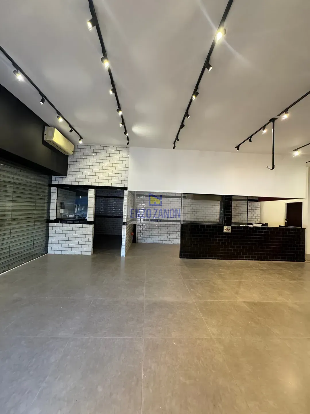 Loja-Salão, 150 m² - Foto 1