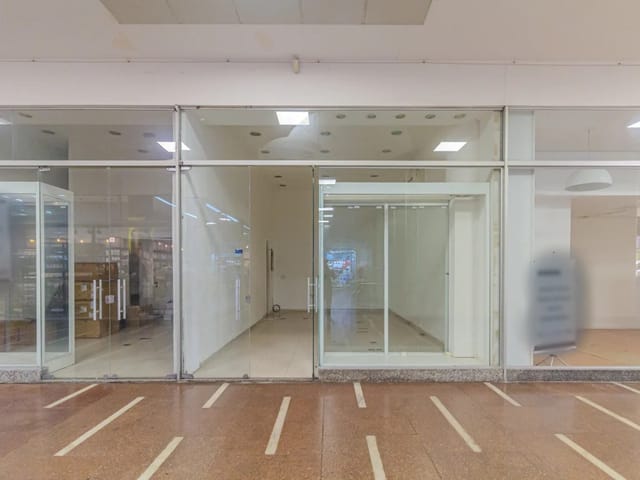 Loja com 33m², para alugar, no bairro República em São Paulo