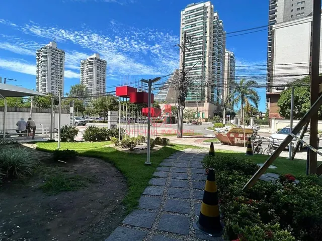 Loja para alugar, no bairro Enseada do Suá em Vitória