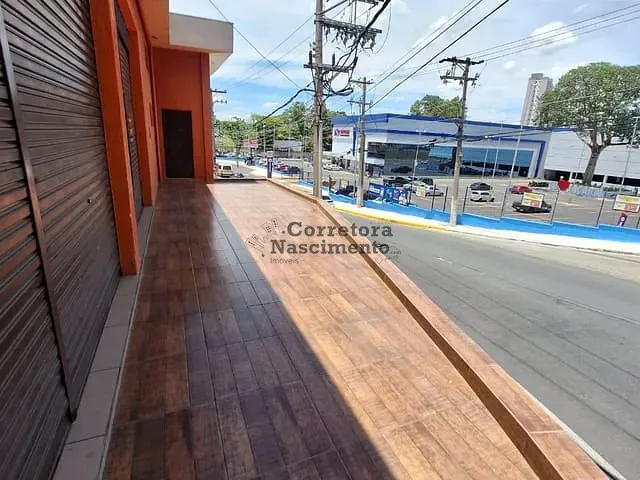 Loja com 443m², para alugar, no bairro Parque Itamarati em Jacareí