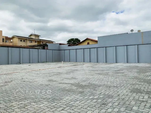 Loja com 625m², para alugar, no bairro Jardim Maria Cândida em Caçapava