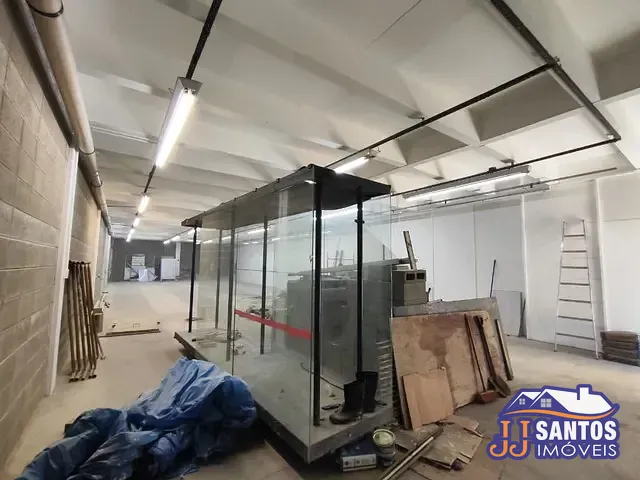 Loja com 300m², para alugar, no bairro Brás em São Paulo