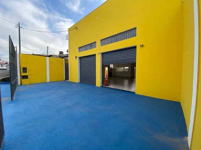 Loja com 313m², à venda, no bairro Bairro Jardim Nossa Senhora das Graças em Cotia