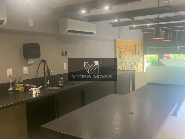 Loja para alugar, no bairro Enseada do Suá em Vitória