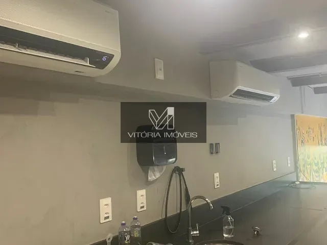 Loja para alugar, no bairro Enseada do Suá em Vitória