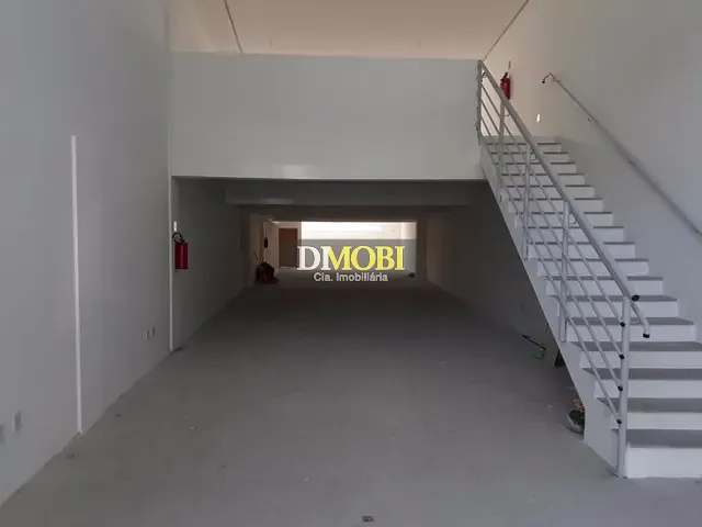 Loja com 370m², para alugar, no bairro Centro em Gravataí