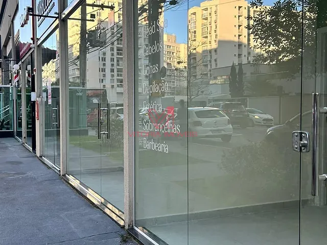 Loja para alugar, no bairro Jardim Camburi em Vitória