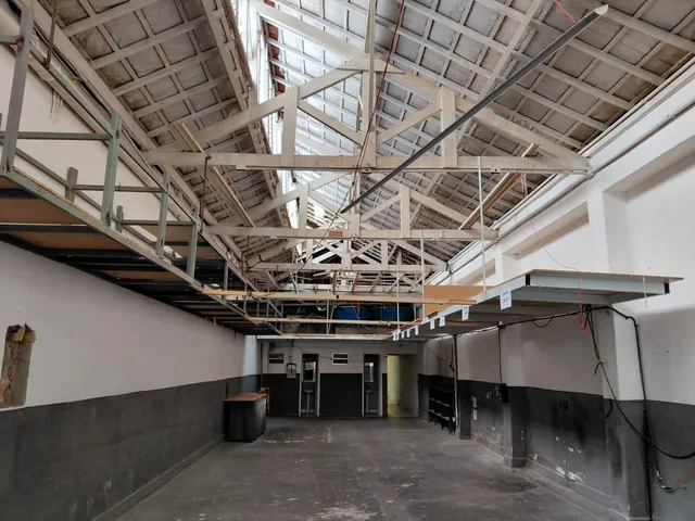 Loja com 360m², para alugar, no bairro Cambuci em São Paulo