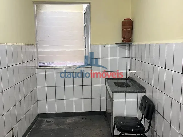 Loja para alugar, no bairro Centro em Barra Mansa