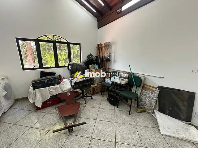 Loja com 20m², para alugar, no bairro Parque São Quirino em Campinas