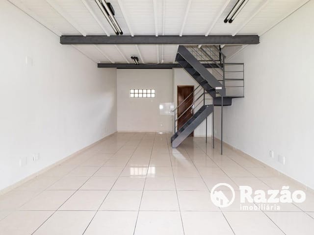 Loja para alugar, no bairro Portão em Curitiba