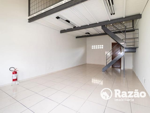 Loja para alugar, no bairro Portão em Curitiba