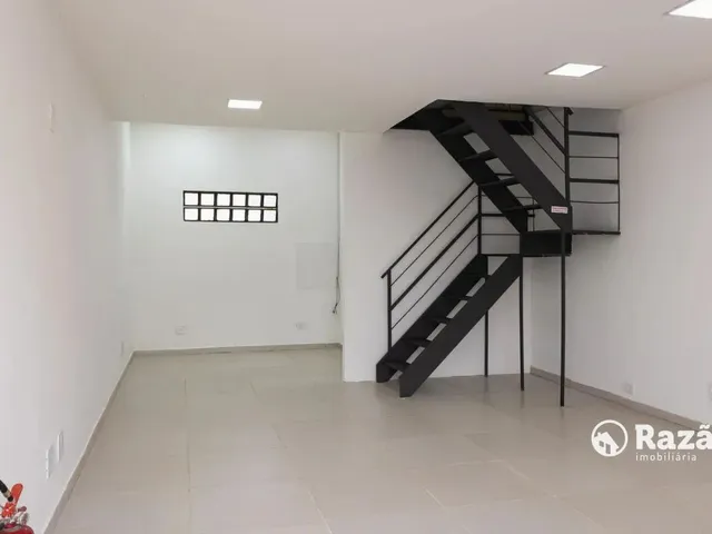 Loja para alugar, no bairro Portão em Curitiba