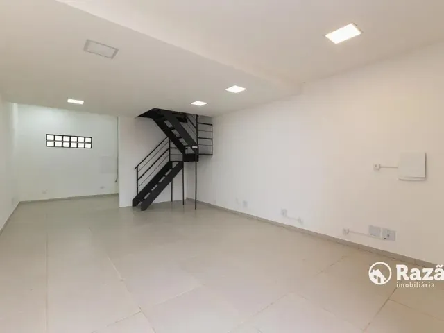 Loja para alugar, no bairro Portão em Curitiba