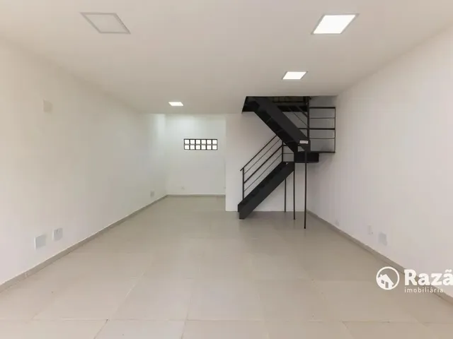 Loja para alugar, no bairro Portão em Curitiba