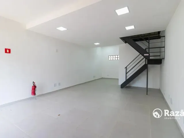 Loja para alugar, no bairro Portão em Curitiba