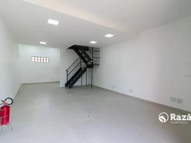 Loja para alugar, no bairro Portão em Curitiba