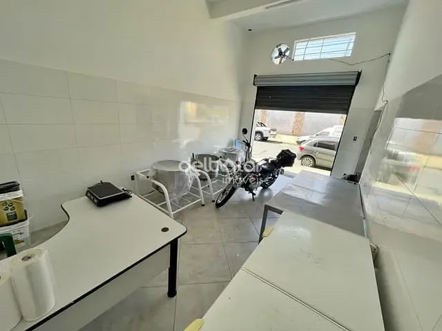 Loja com 52m², para alugar, no bairro Vila Cloris em Belo Horizonte