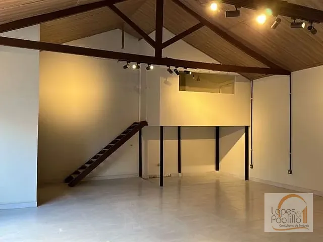 Loja com 89m², à venda, no bairro Vila Carvalho em Atibaia