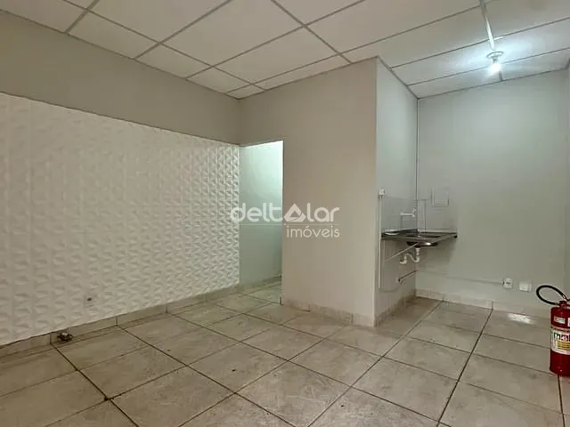 Loja com 26m², para alugar, no bairro Planalto em Belo Horizonte