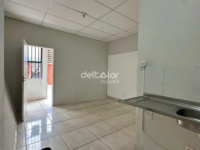 Loja com 26m², para alugar, no bairro Planalto em Belo Horizonte