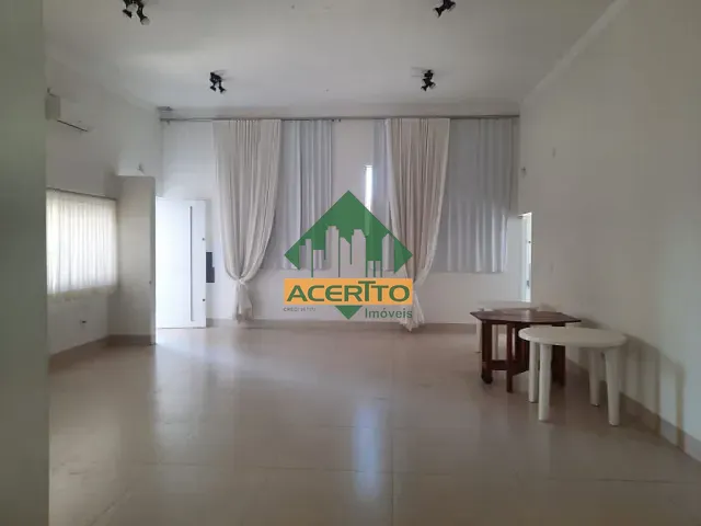 Loja com 250m², para alugar, no bairro São Joaquim em Araçatuba