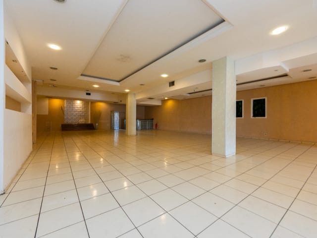 Loja com 873m², à venda, no bairro Vila Carrão em São Paulo