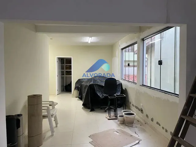 Loja com 250m², para alugar, no bairro Jardim das Indústrias em São José Dos Campos
