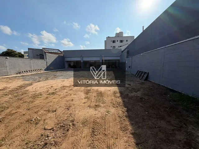 Loja para alugar, no bairro Mata da Praia em Vitória