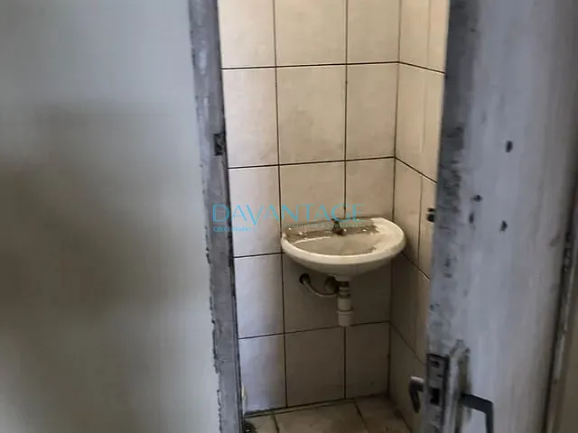 Loja com 48m², à venda ou para alugar, no bairro Parque São Domingos em São Paulo