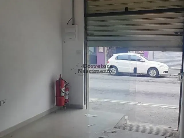 Loja com 18m², para alugar, no bairro Centro em Jacareí