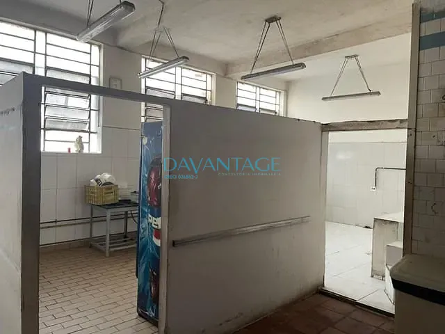 Loja com 434m², para alugar, no bairro Vila Ipojuca em São Paulo