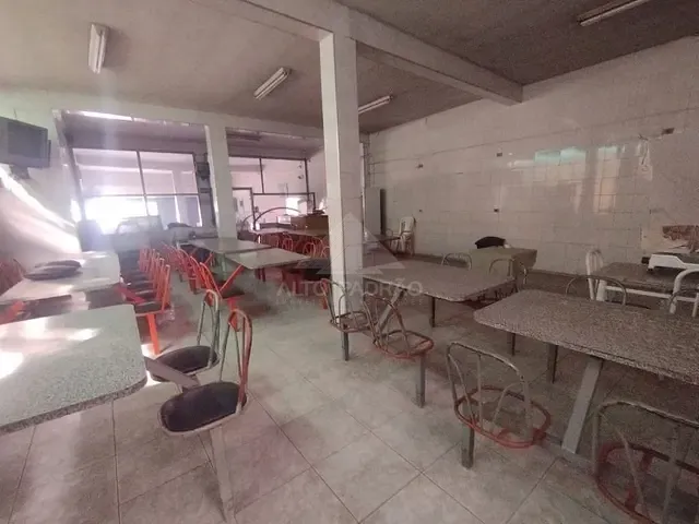 Loja com 250m², à venda, no bairro Jardim Sílvia Maria em Mauá