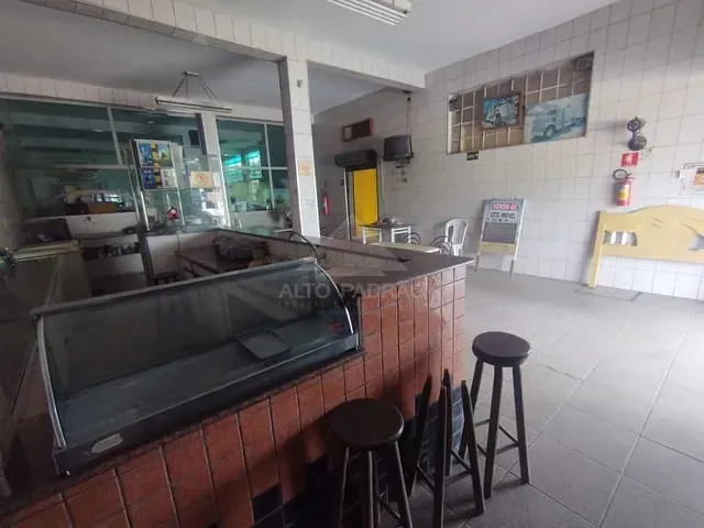 Loja com 250m², à venda, no bairro Jardim Sílvia Maria em Mauá