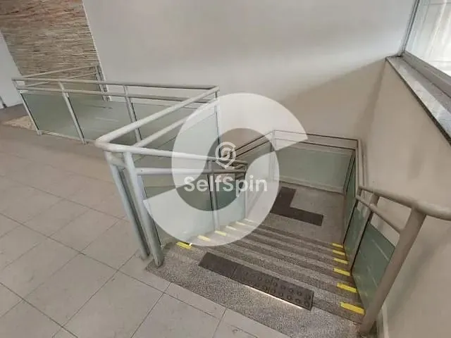 Loja com 915m², para alugar, no bairro Fonseca em Niterói