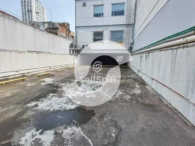 Loja com 915m², para alugar, no bairro Fonseca em Niterói