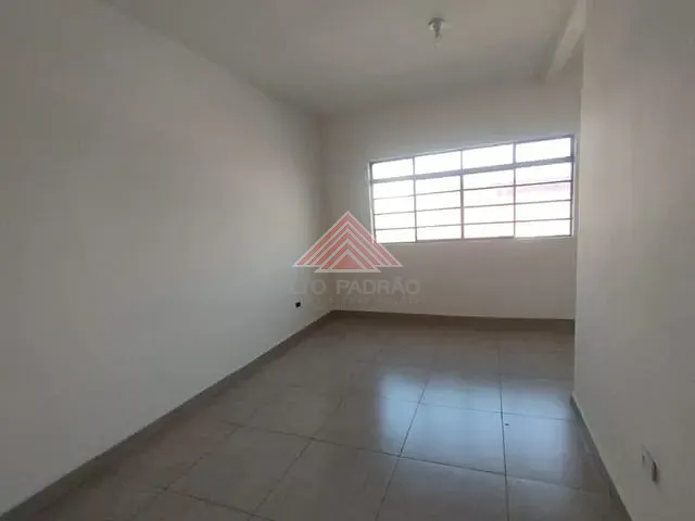 Loja com 30m², para alugar, no bairro Vila Augusto em Mauá