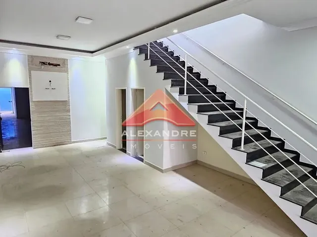 Loja com 150m², para alugar, no bairro Vila Industrial em São José Dos Campos